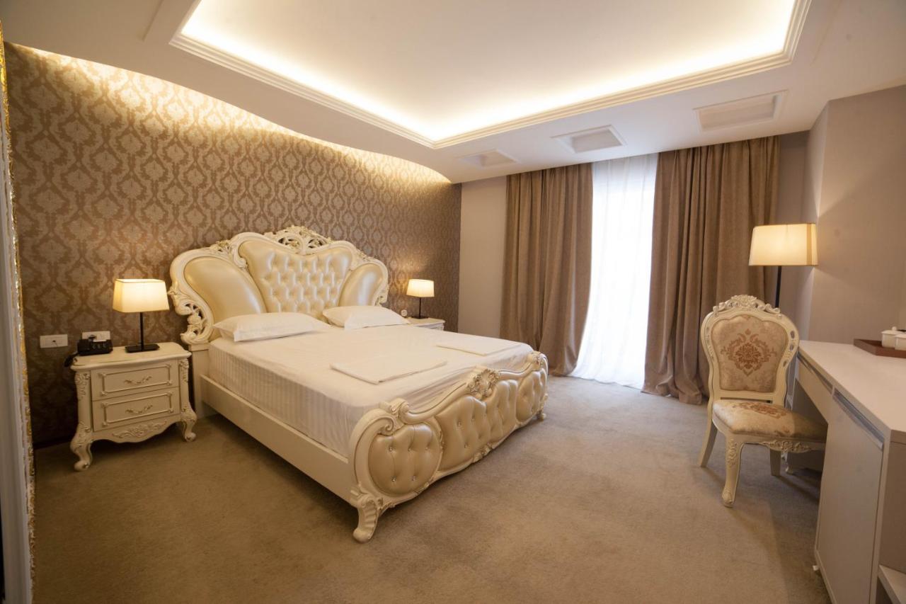Grand Blue Fafa Resort & Spa ดูร์เรส ภายนอก รูปภาพ